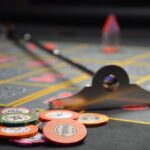 Unveiling High-Stakes Poker Progressives in Australia: Risks & Rewards